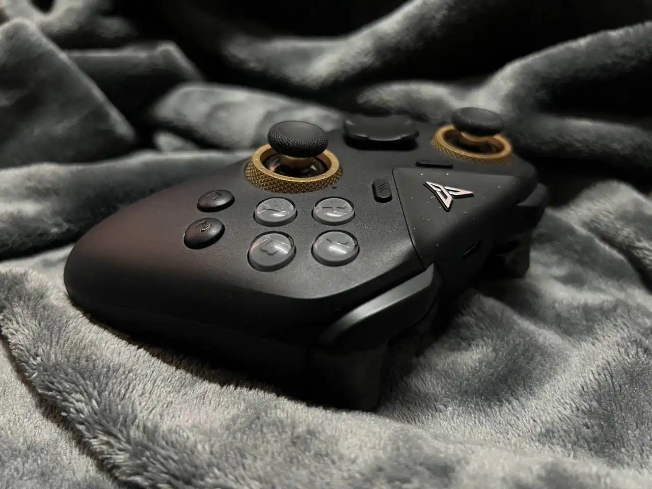 flydigi-vader-5-pro-premium-v2-danh-gia-gaming-gear (21).webp