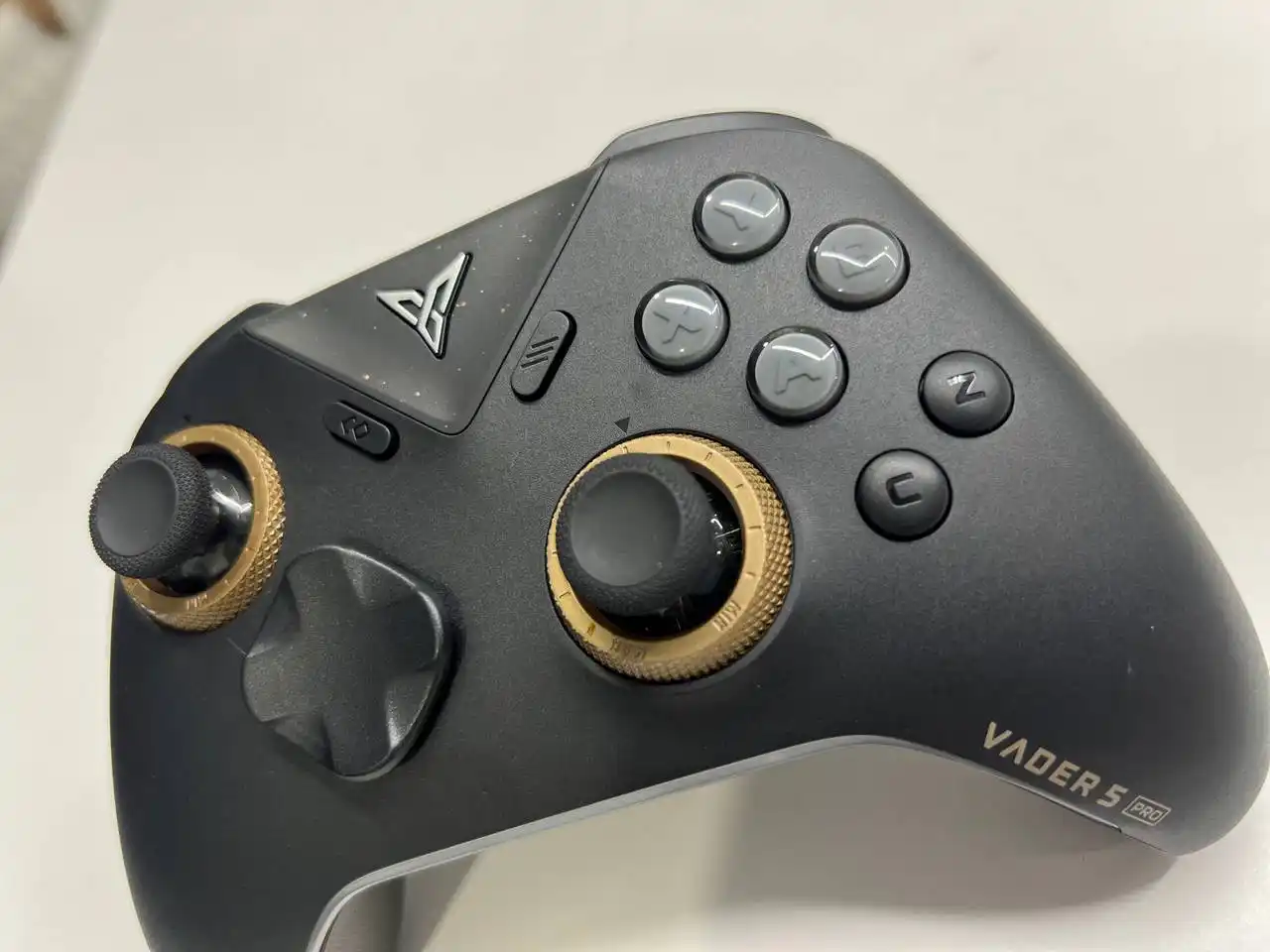 flydigi-vader-5-pro-premium-v2-danh-gia-gaming-gear (20).webp