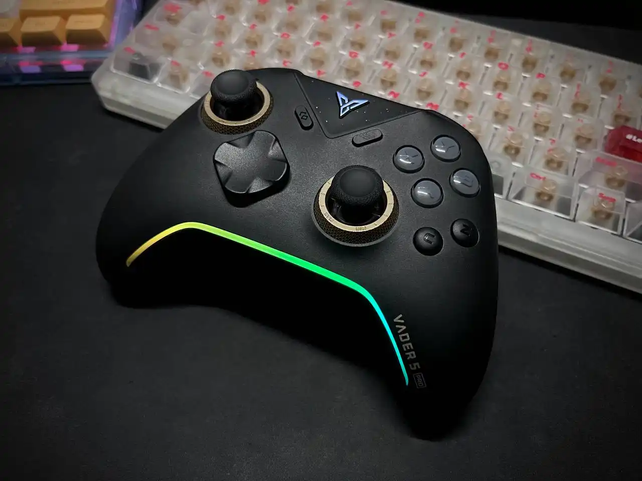 flydigi-vader-5-pro-premium-v2-danh-gia-gaming-gear (14).webp