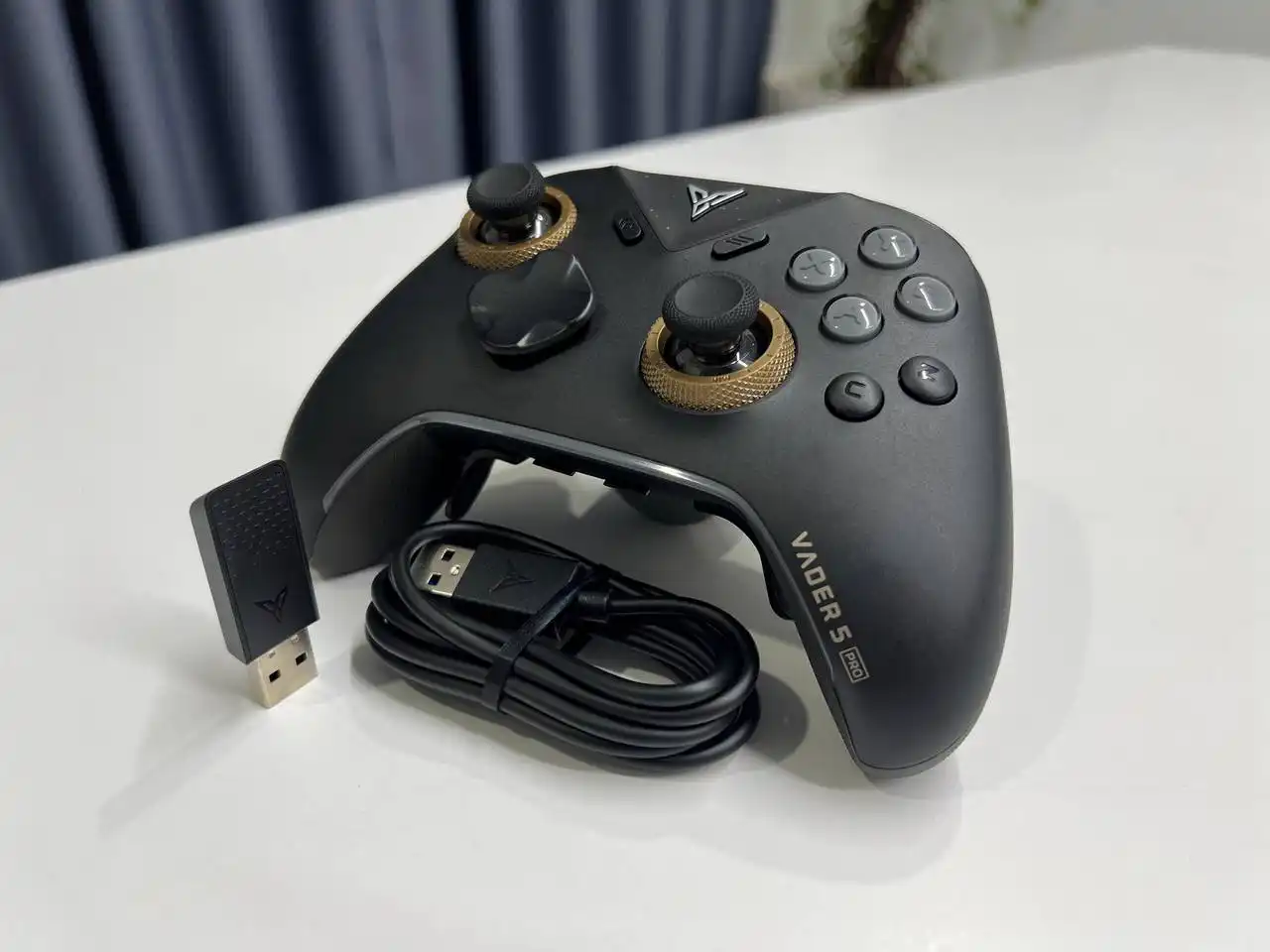 flydigi-vader-5-pro-premium-v2-danh-gia-gaming-gear (9).webp