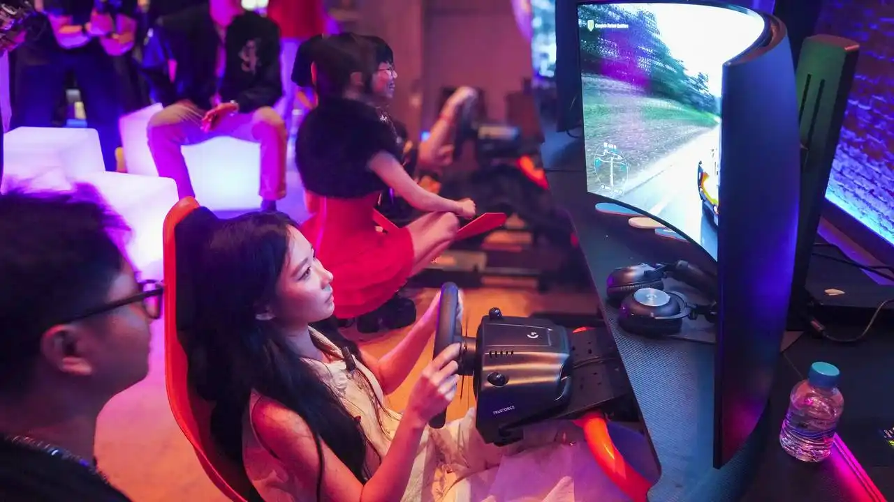 logitech-g-play-2026-viet-nam-choi-de-dot-pha-cong-nghe (72).webp