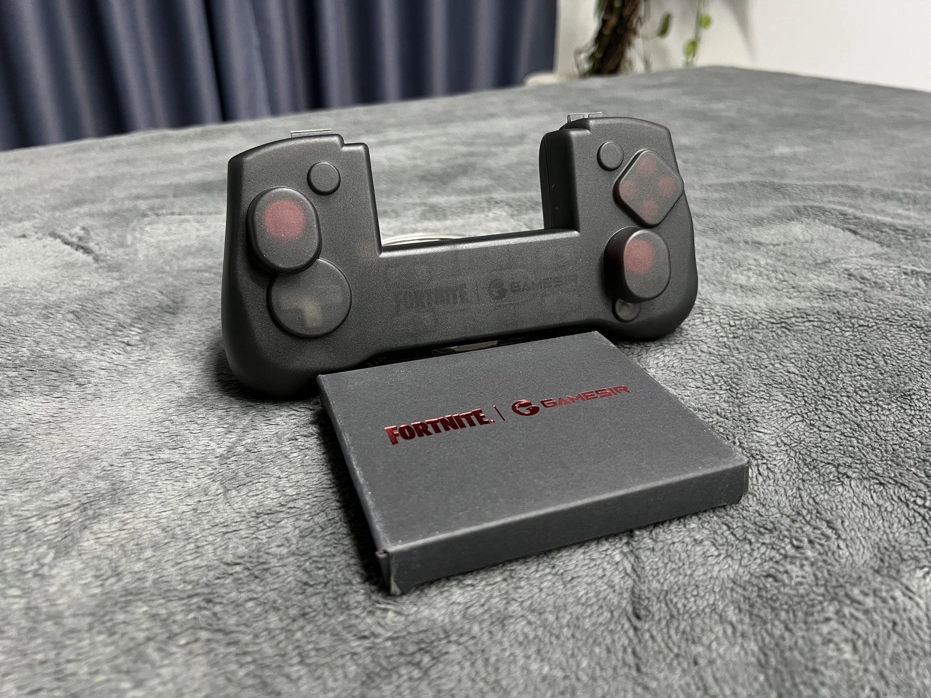 gamesir-x5-lite-for-xbox-fortnite-edition-danh-gia-gaming-gear-1.webp